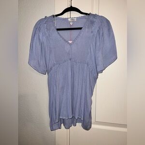 Nwt boutique blue top